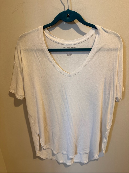American Eagle Outfitters Tops - American Eagle Outfitters White V-Neck Spacious / slouchy oversized tShirt